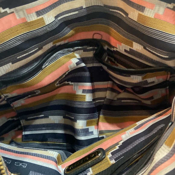 Black Big Buddha Purse - Picture 10 of 16